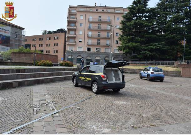 Controlli antidroga in Piazza Repubblica