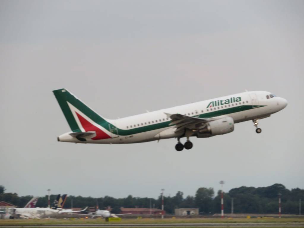 Primo giorno di voli da Linate a Malpensa 