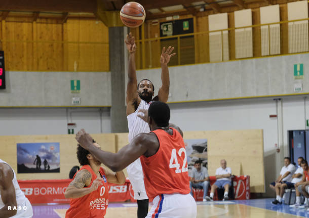 Amichevole a Bormio: Openjobmetis - Efes 66-77