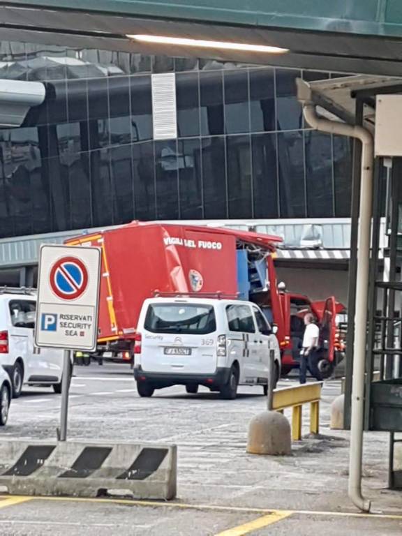 Incidente vigili del fuoco a Malpensa