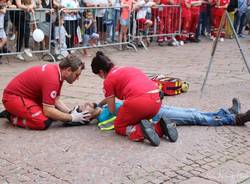 Croce Rossa, festa in centro a Varese (foto Luca Leone)