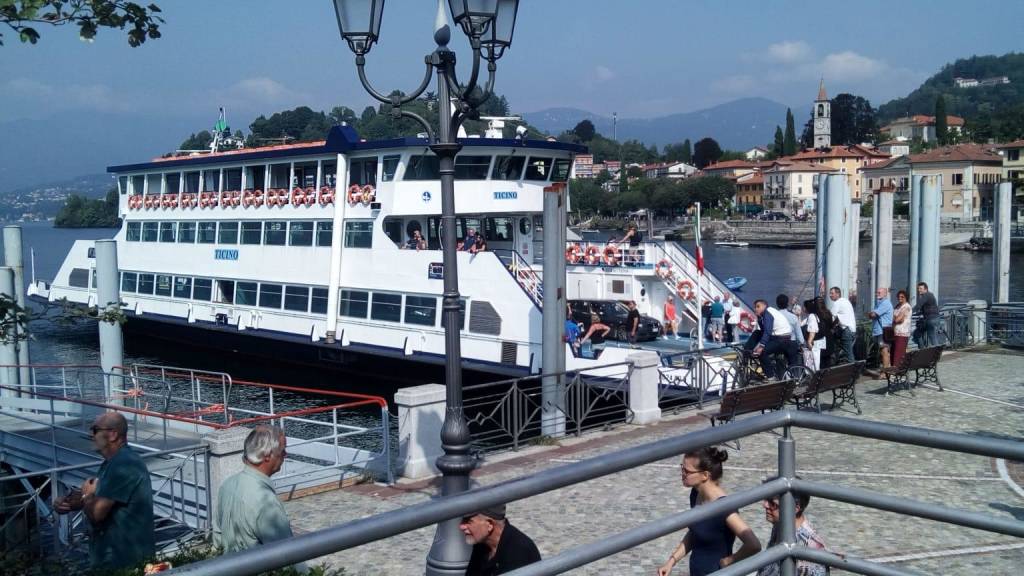 Lago Maggiore, suicidio a Laveno Mombello