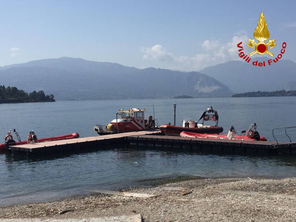 Lago Maggiore, suicidio a Laveno Mombello