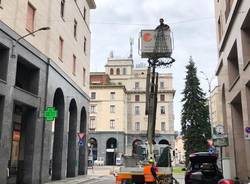 Allestimento albero di Natale 2019 a Varese