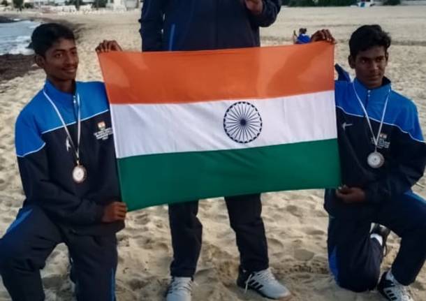 La nazionale indiana di Beach volley di ritorno dai mondiali studenteschi