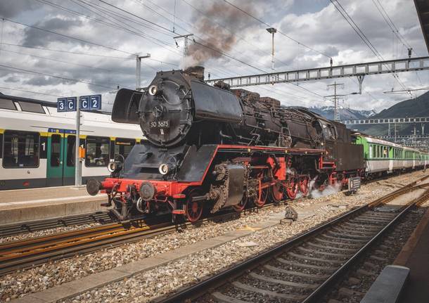 Il pazzo carnevale svizzero in treno