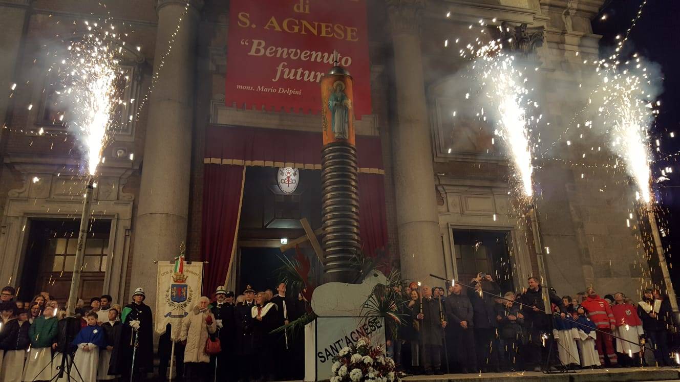 falò di sant'agnese somma