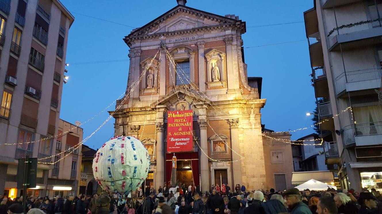 falò di sant'agnese somma