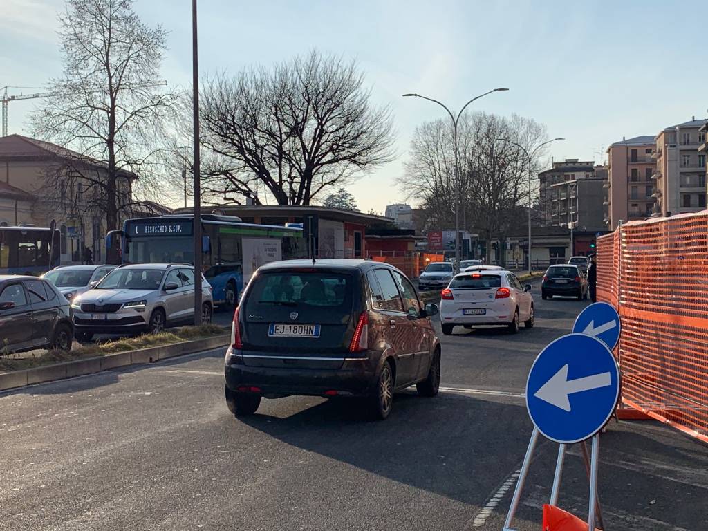 Il cantiere stazioni in viale milano