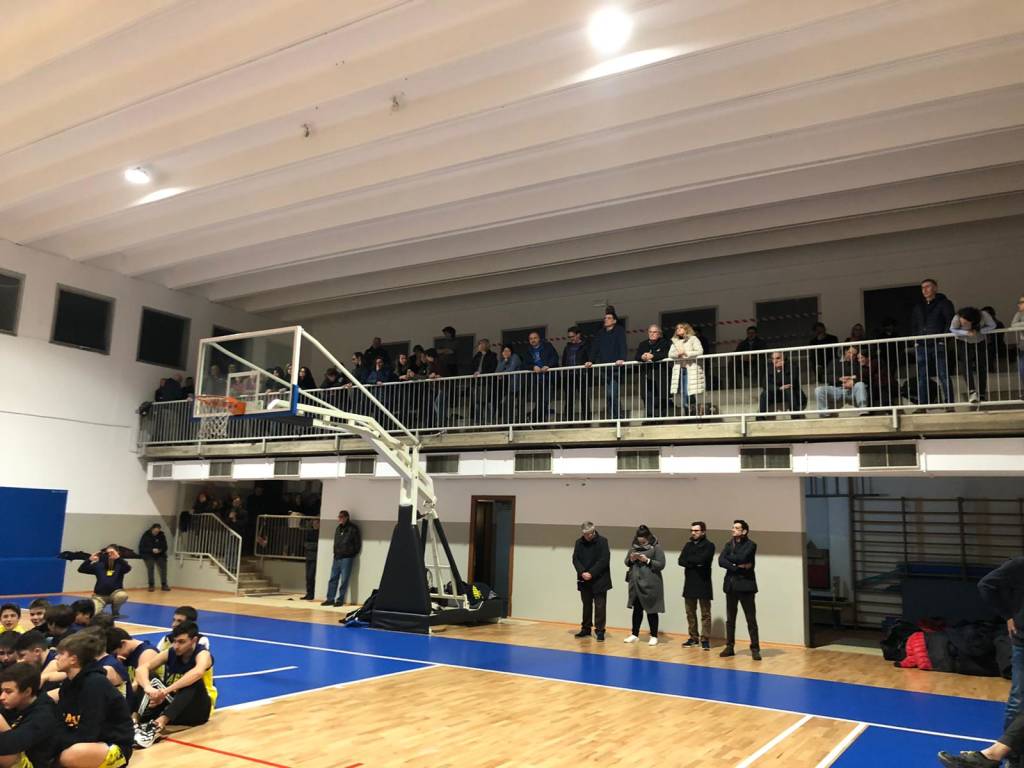 Palestra basket Cardano al Campo