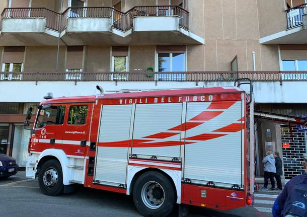 Incendio in una palazzina di Solbiate Arno