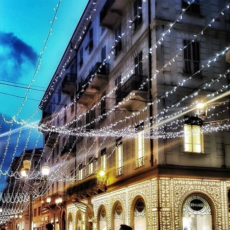 Luminarie "Nel blu dipinto di blu" a Sanremo 