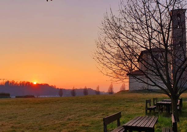 Magico tramonto a Casciago (foto di Clara Comolli)