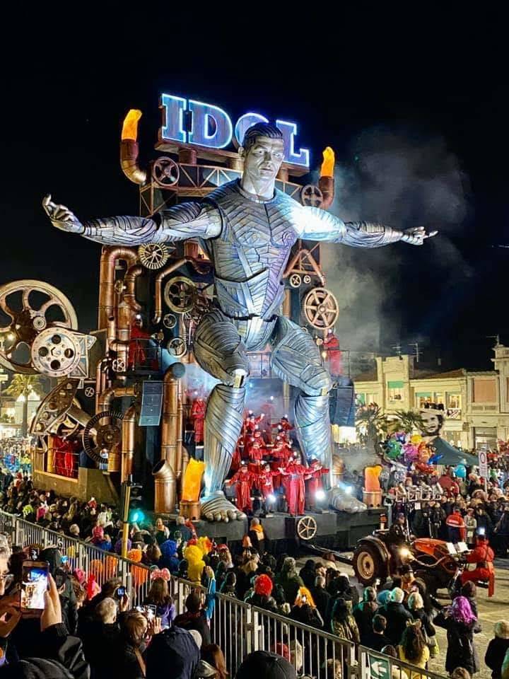 Mariassunta Miglino al Carnevale di Viareggio