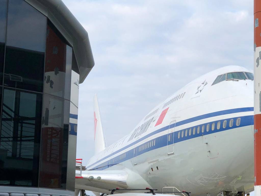 Arriva a Malpensa un volo dalla Cina carico di materiale sanitario