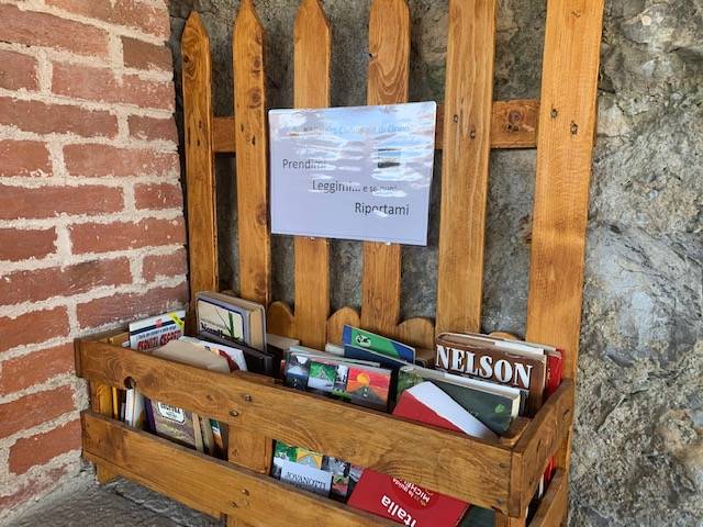 Orino, i lavatoi diventano libreria