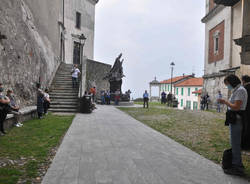 Riprende la salita al Sacro Monte per il Rosario