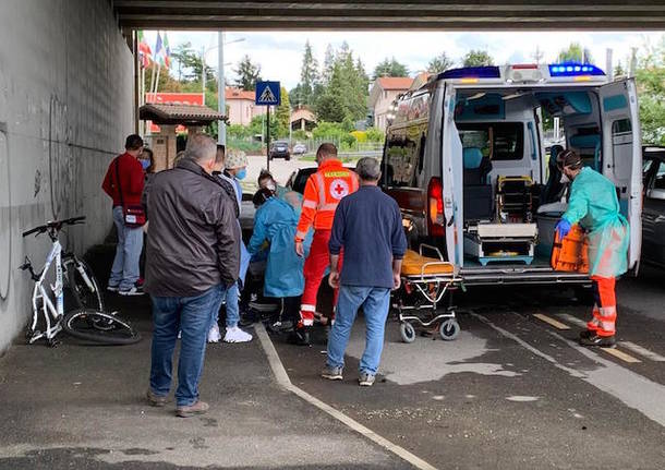 incidente ciclista gazzada schianno giugno 2020