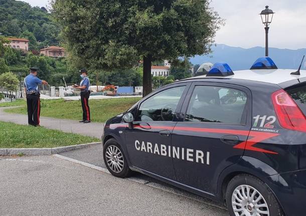 carabinieri laveno mombello