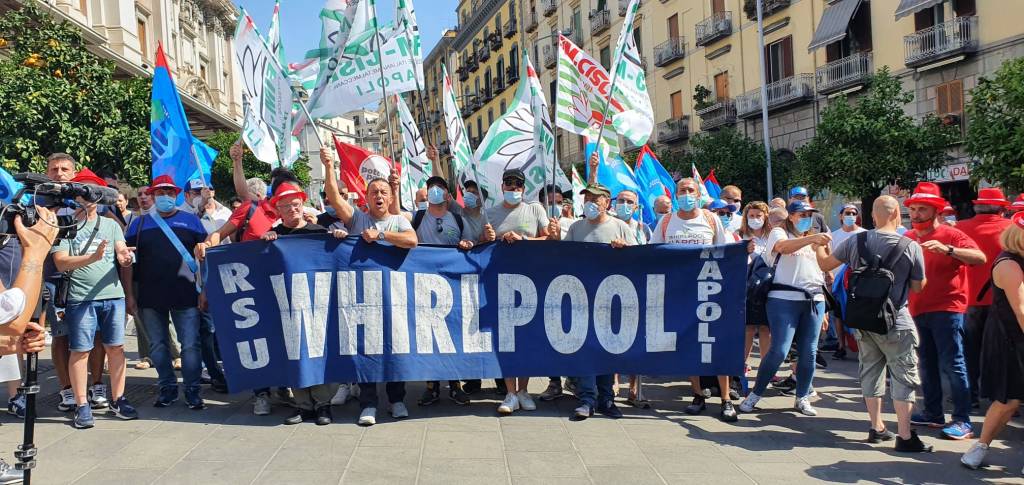 Manifestazione Whirlpool a Napoli