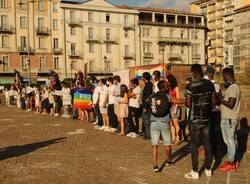 "Saniamo la sanatoria", presidio in piazza Repubblica per i diritti umani