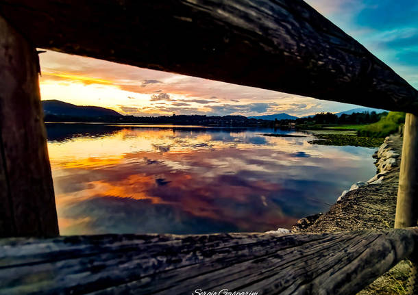 Colori e tramonti sul Lago di Varese