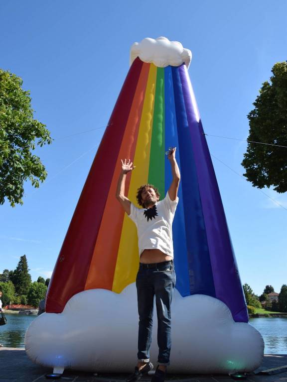 Sesto si tinge dei colori del Parcobaleno