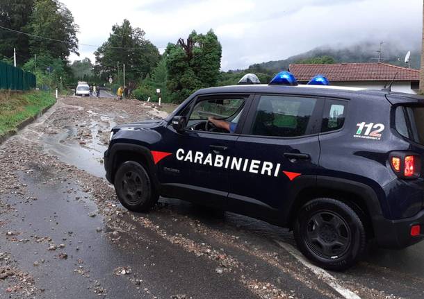 Cadegliano Viconago - Detriti sulla strada