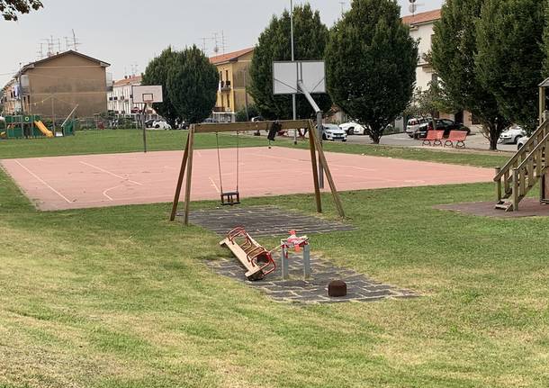 Danni al parco giochi di gurone