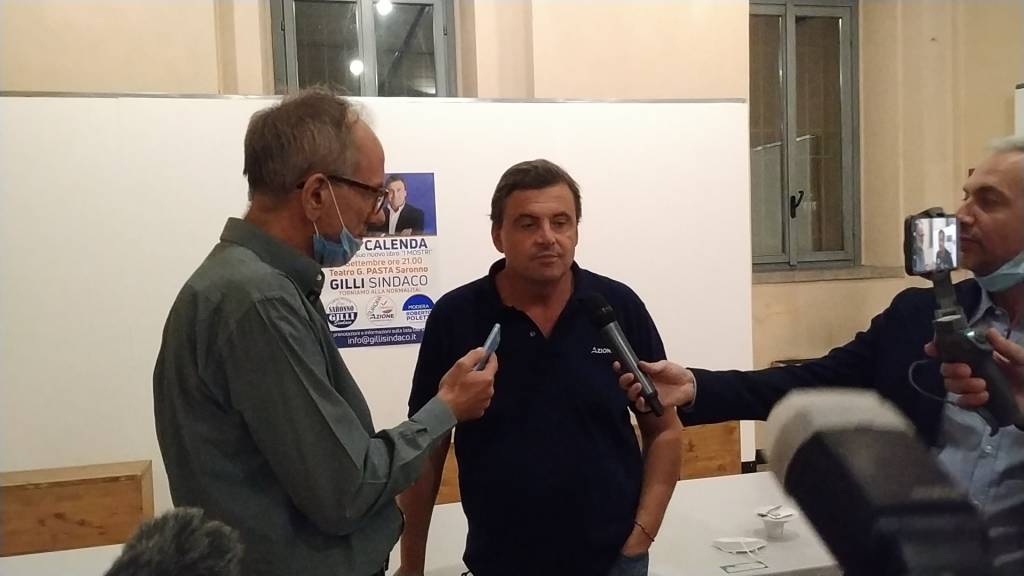 Carlo Calenda a Saronno per Pierluigi Gilli