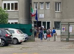 Primo giorno di scuola liceo Ferraris Varese