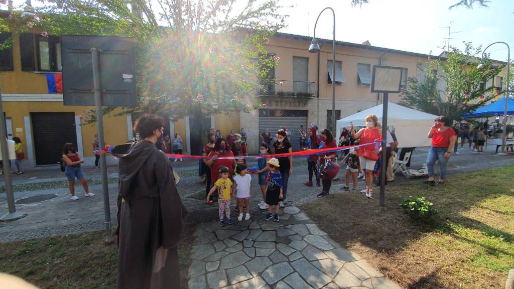 Taglio del nastro per il "Giardino delle Donne" a Rescaldina