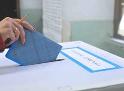 voto urna elezioni comunali