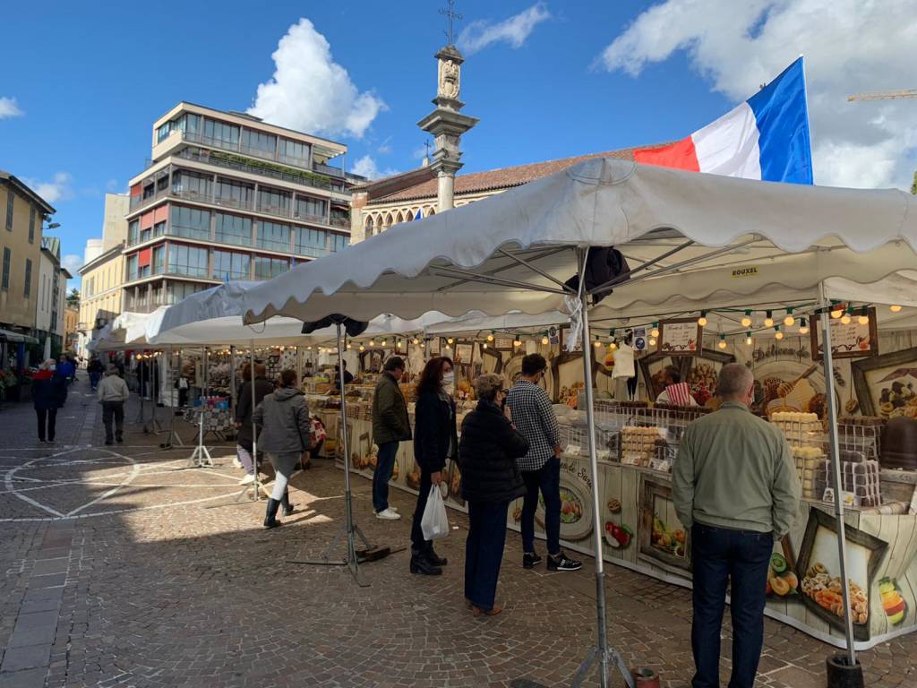 IL mercatino francese a Gallarate