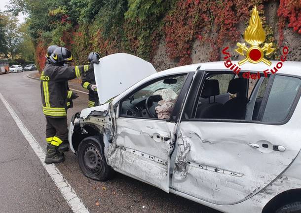 incidente stradale varese