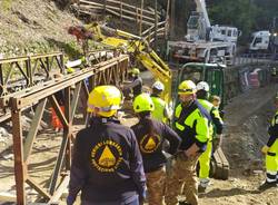 La posa del nuovo ponte a Curiglia