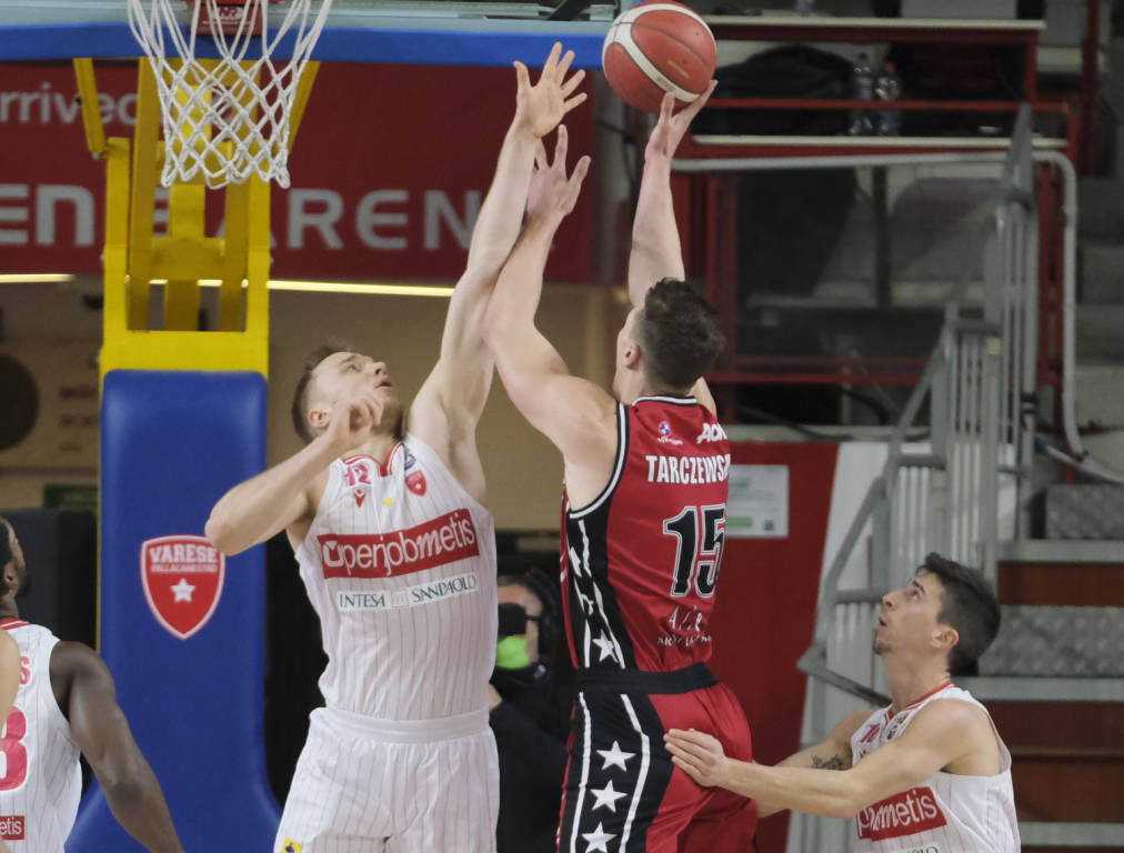 Openjobmetis Varese - AX Exchange Milano 70-96