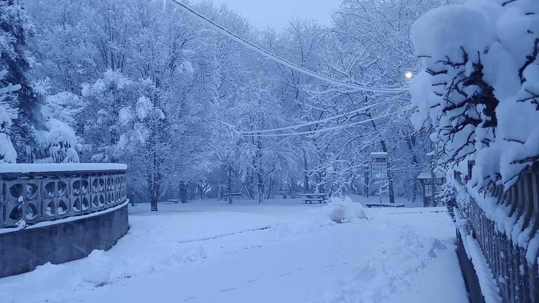 La neve imbianca i Comuni del Saronnese