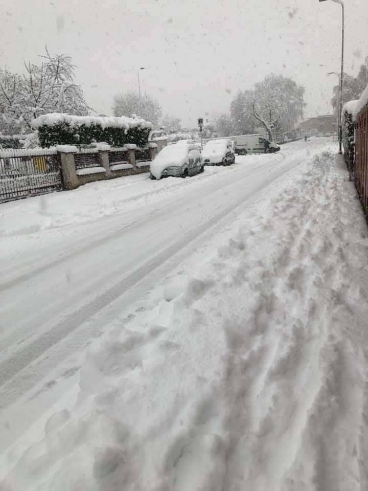 La neve imbianca i Comuni del Saronnese