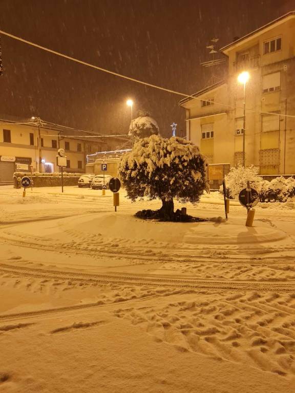 La neve imbianca i Comuni del Saronnese