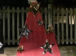 Luci e decorazioni di Natale a Mezzana e Lazzaretto