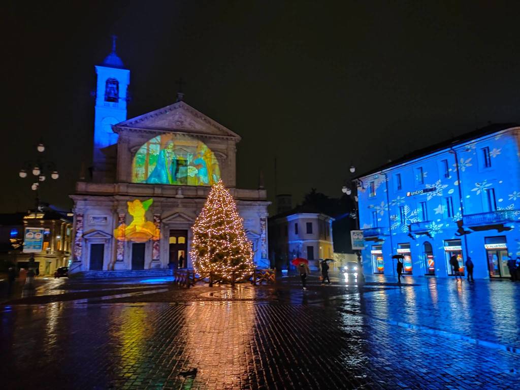 Luminarie natalizie a Saronno