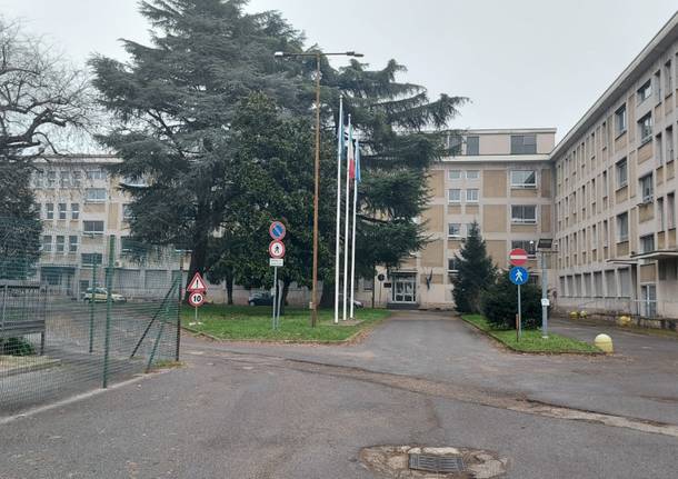 Black out al Maggiolini di Parabiago, scuola inagibile