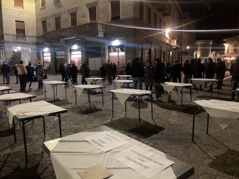 Protesta bar ristoranti Gallarate