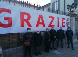 striscione grazie volontari castellanza