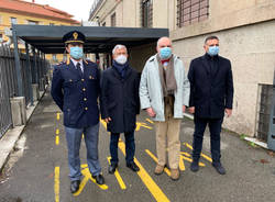tettoia ufficio immigrazione