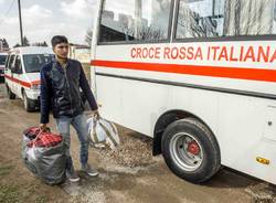 ecco l'uomo foto davide caforio senza tetto busto arsizio