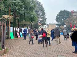 In piazza per difendere l'ospedale di Saronno