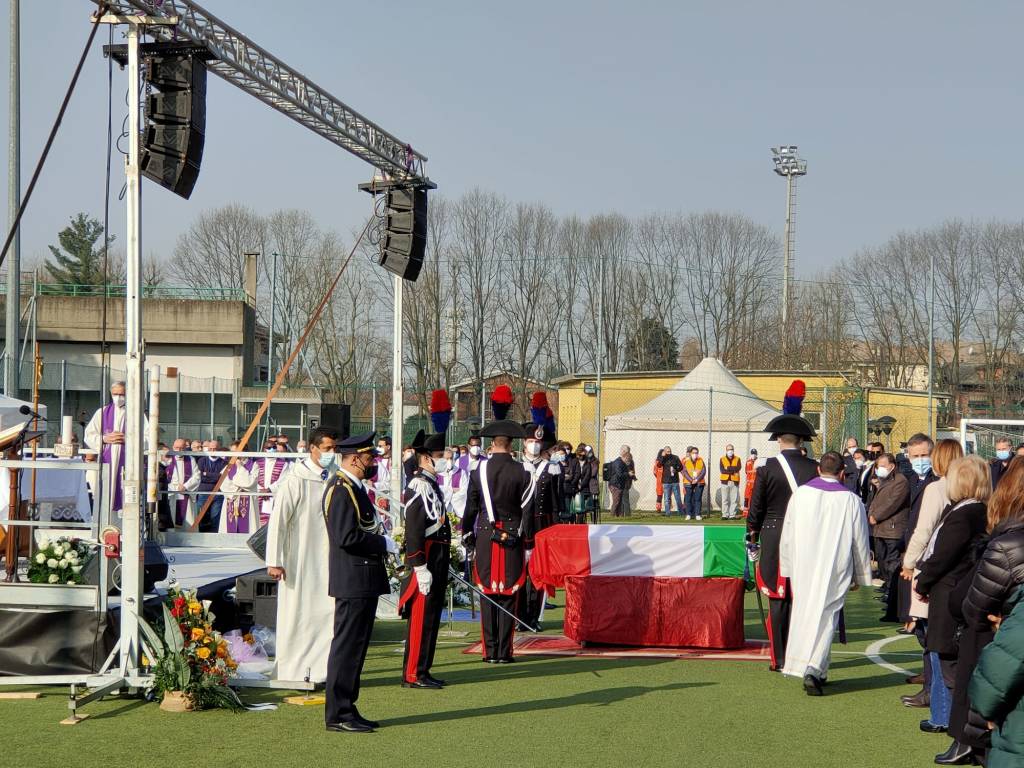 Limbiate dà l'ultimo saluto a Luca Attanasio, l'ambasciatore col sorriso