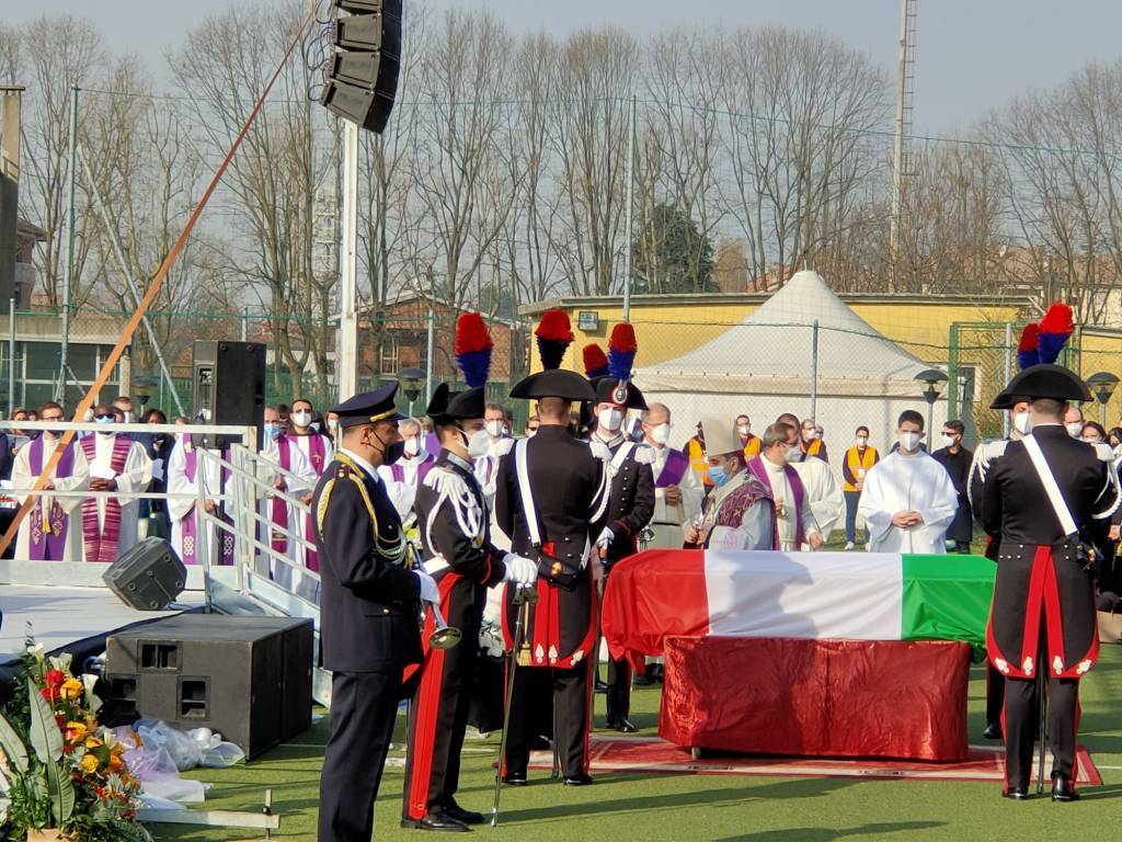 Limbiate dà l'ultimo saluto a Luca Attanasio, l'ambasciatore col sorriso